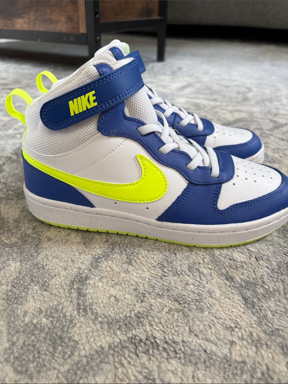 Nike Kids High-Top Sneakers in White, Blue & Volt size 3